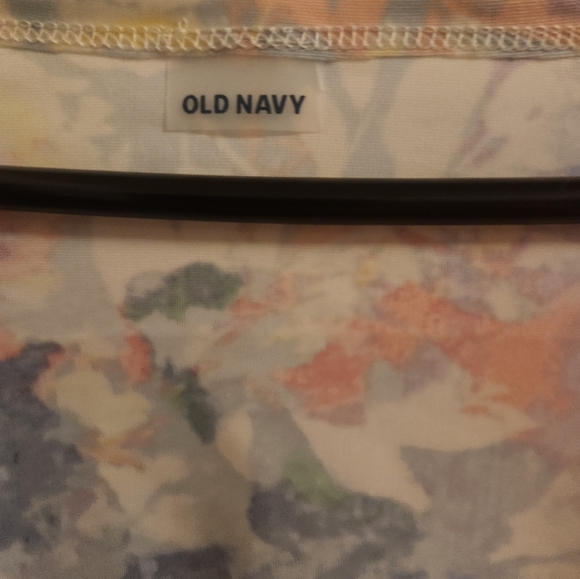 Old navy , xxl , floral - Picture 3 of 4